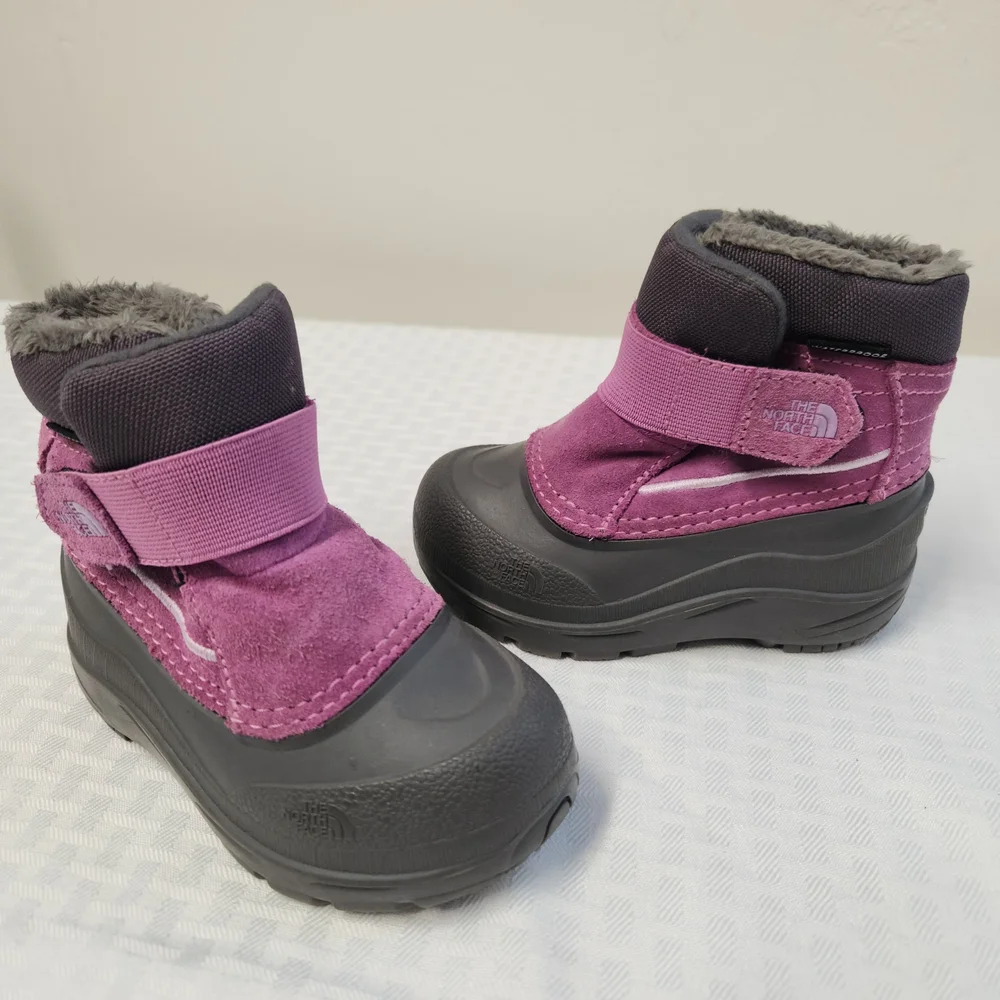 The North Face Toddler Pink Winter Boots Size 7.  #X17